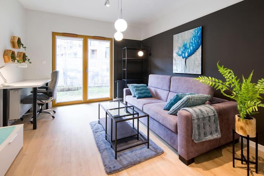 Modern Apt Next To Train Station Krakau Exterior foto